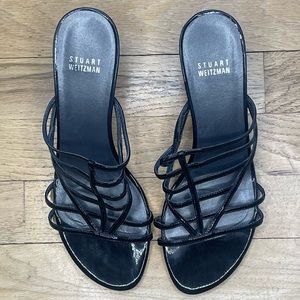 STUART WEITZMAN - Black Patent Kitten Heels 7.5